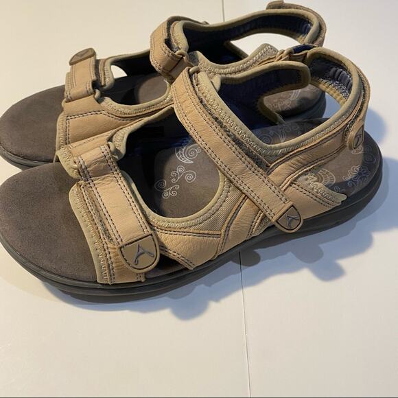 Aravon Sandals Womens Size 6 Wide Rev 3 Strap flat comfort walking hook & Loop - Picture 5 of 9